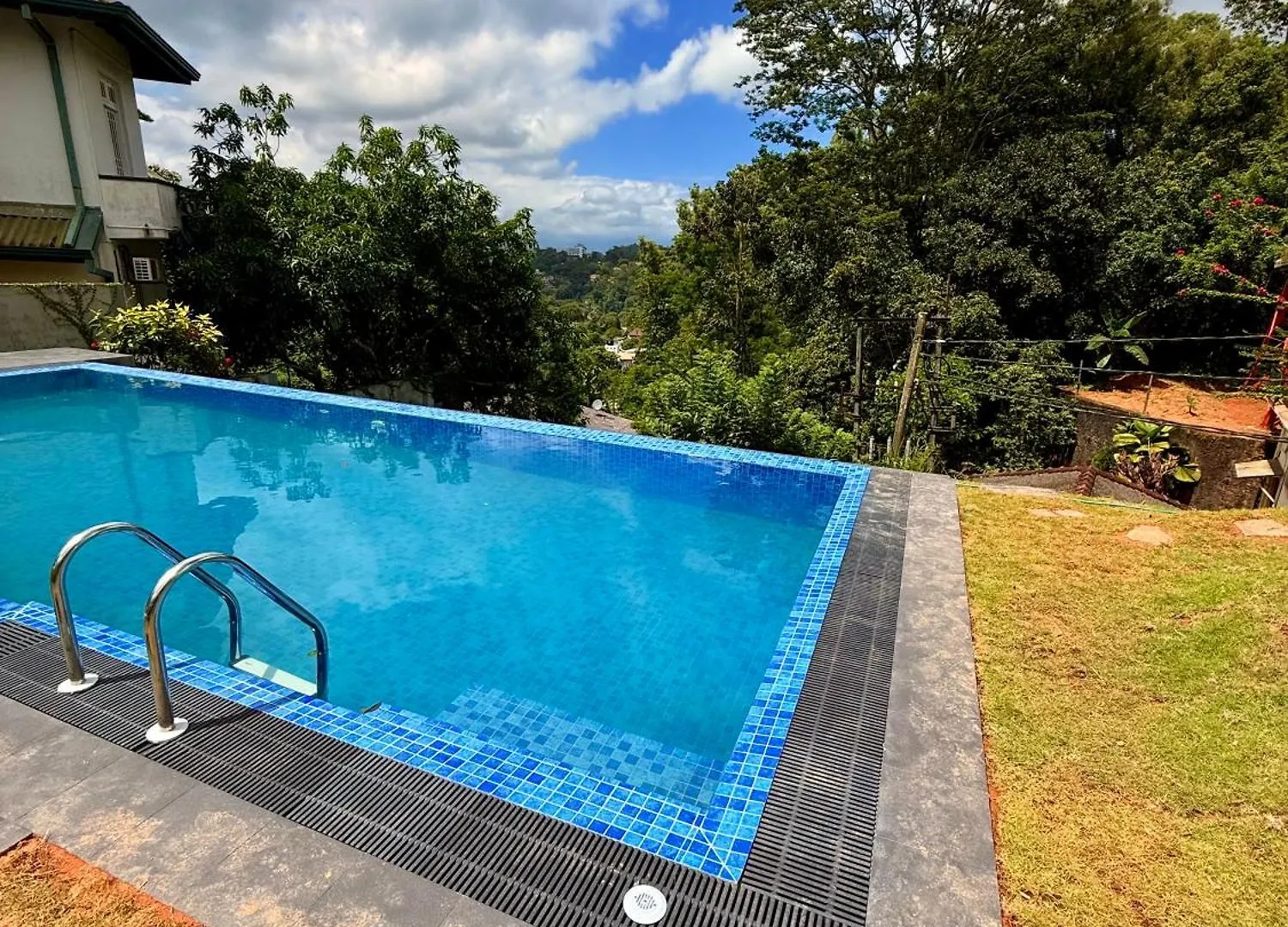 Kandyan View Holiday Bungalow Free Pickup From Kandy