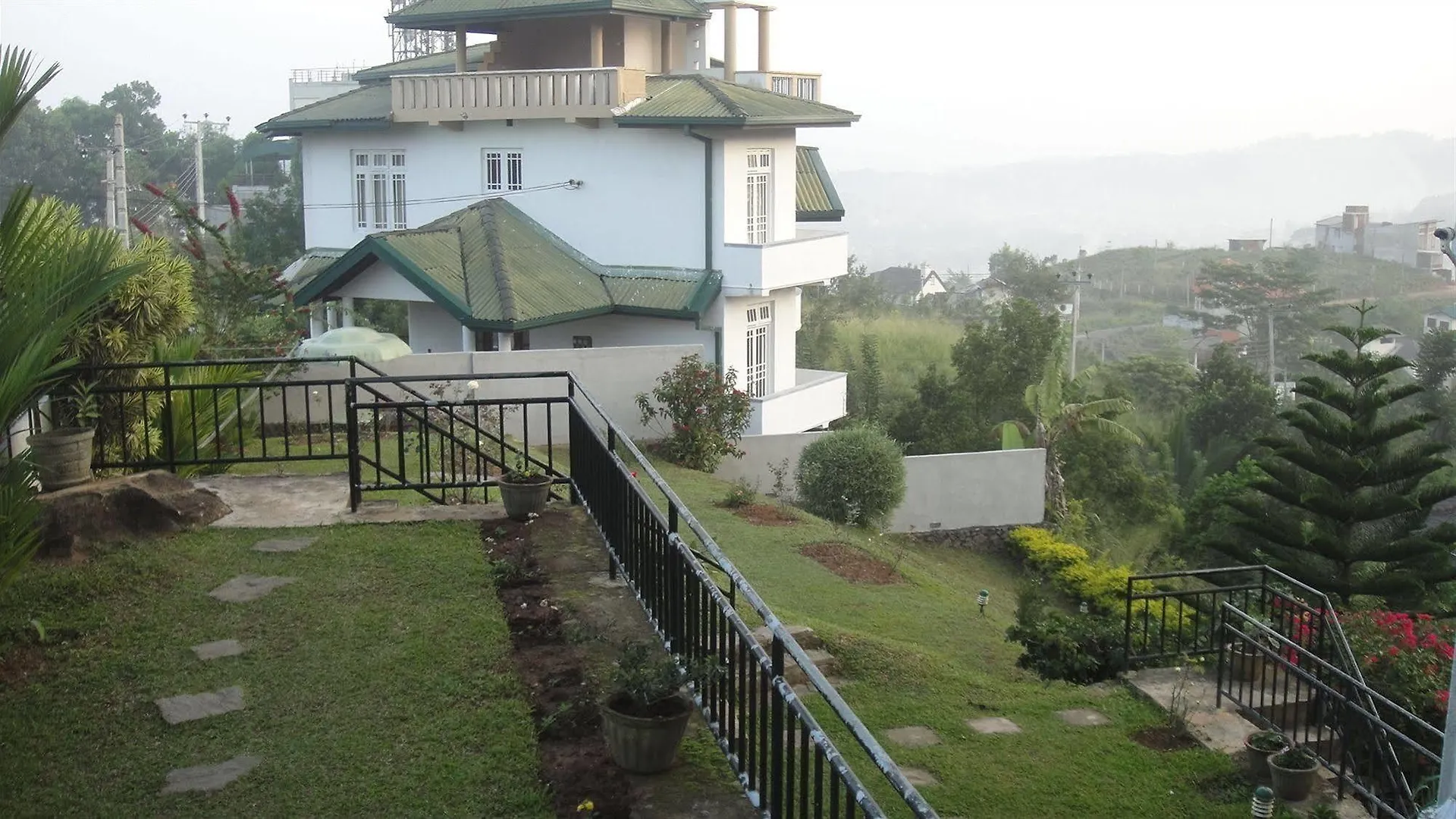 Bed & Breakfast Kandyan View Holiday Bungalow Free Pickup From Kandy