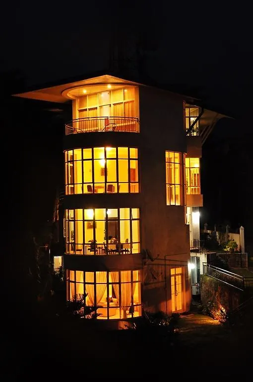 Kandyan View Holiday Bungalow Free Pickup From Kandy Bed & Breakfast